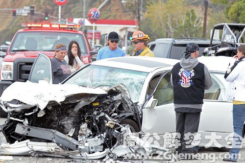 交通事故躲过一劫